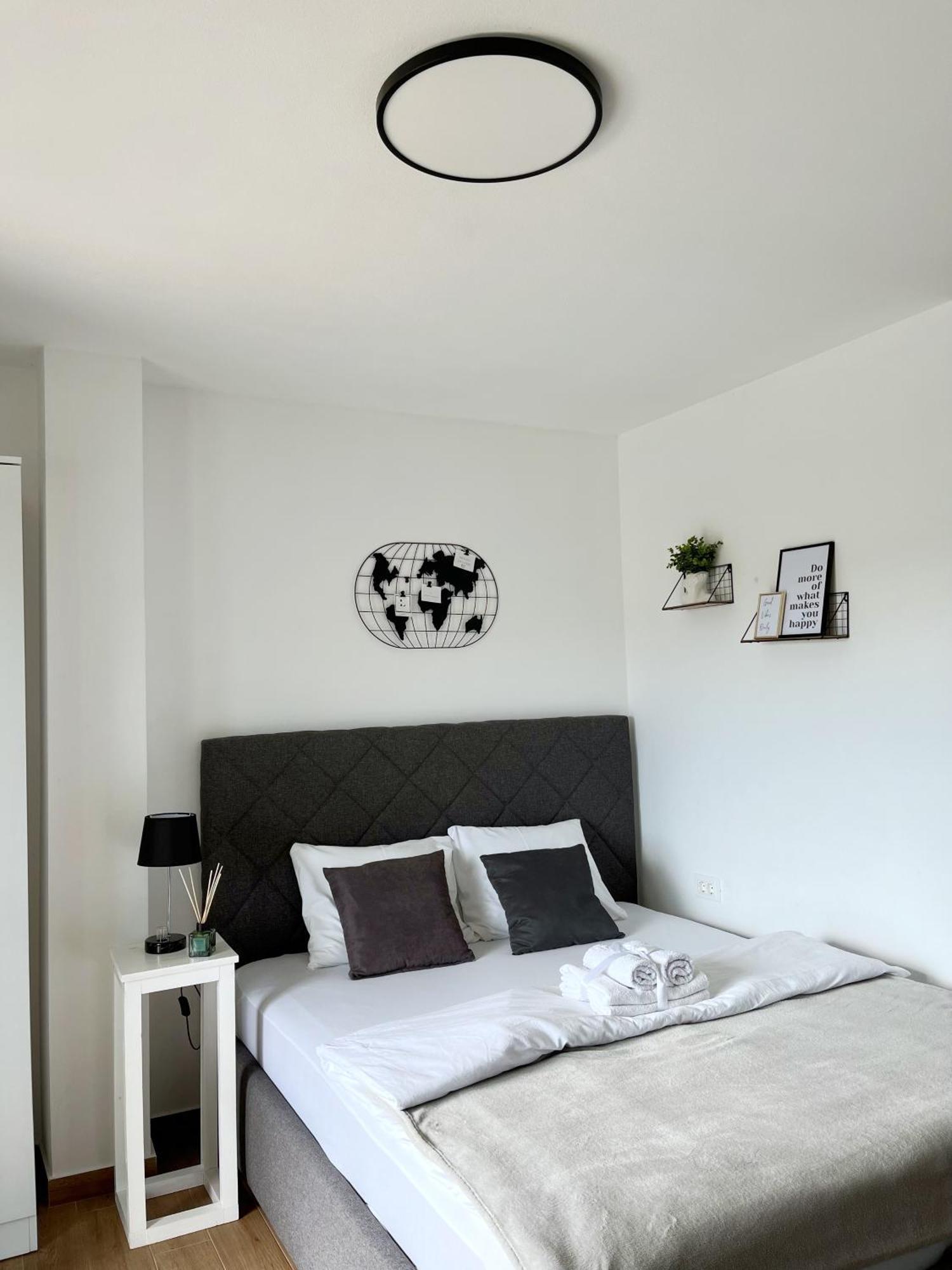 באר Lana Apartmani מראה חיצוני תמונה